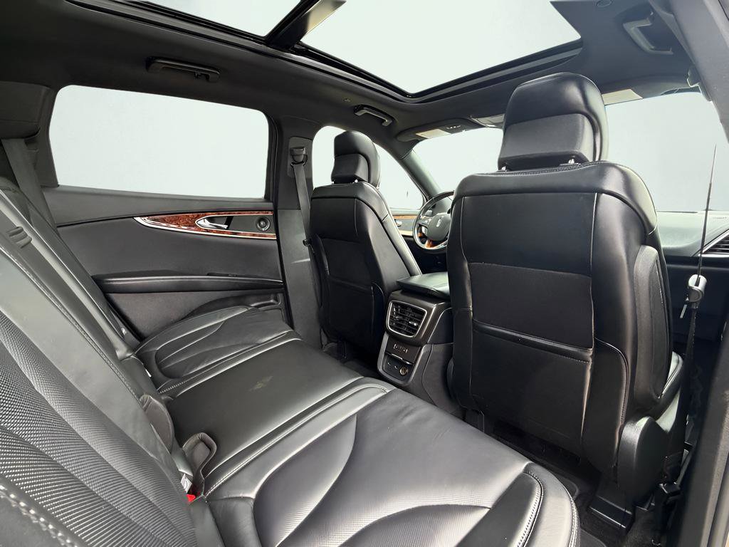 Used 2016 Lincoln MKX Reserve w/ Technology Package AWD/4WD image 27