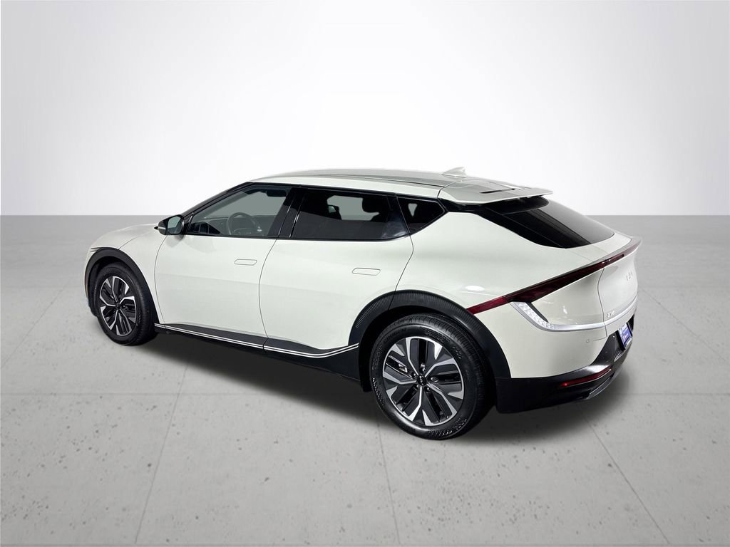 Certified 2024 Kia EV6 Light AWD/4WD image 9