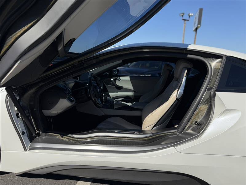 Used 2015 BMW i8 AWD/4WD image 27