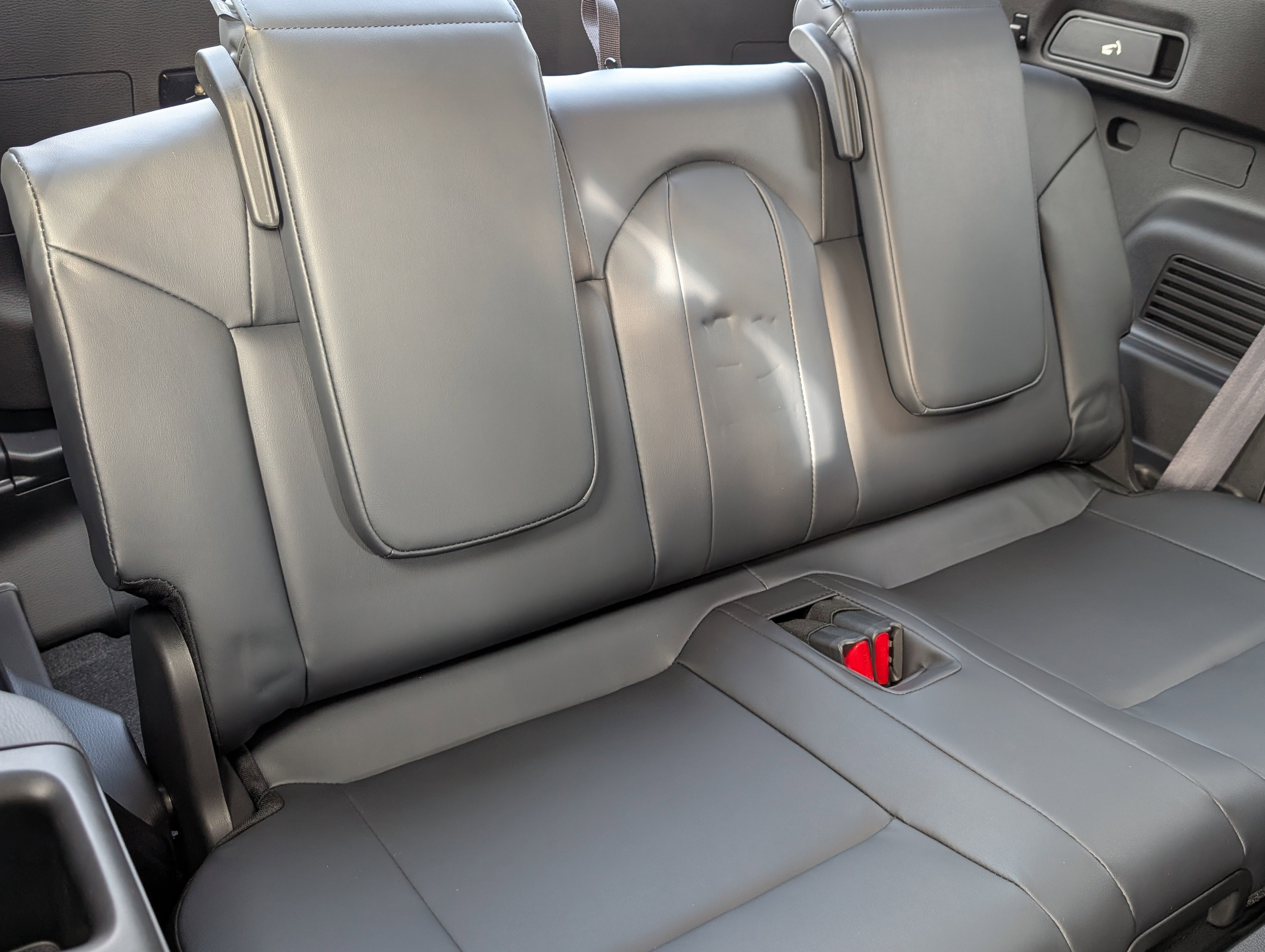 New 2026 Mitsubishi Outlander SE image 12