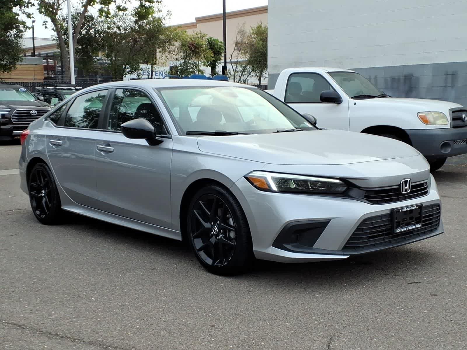 Used 2024 Honda Civic Sport image 3