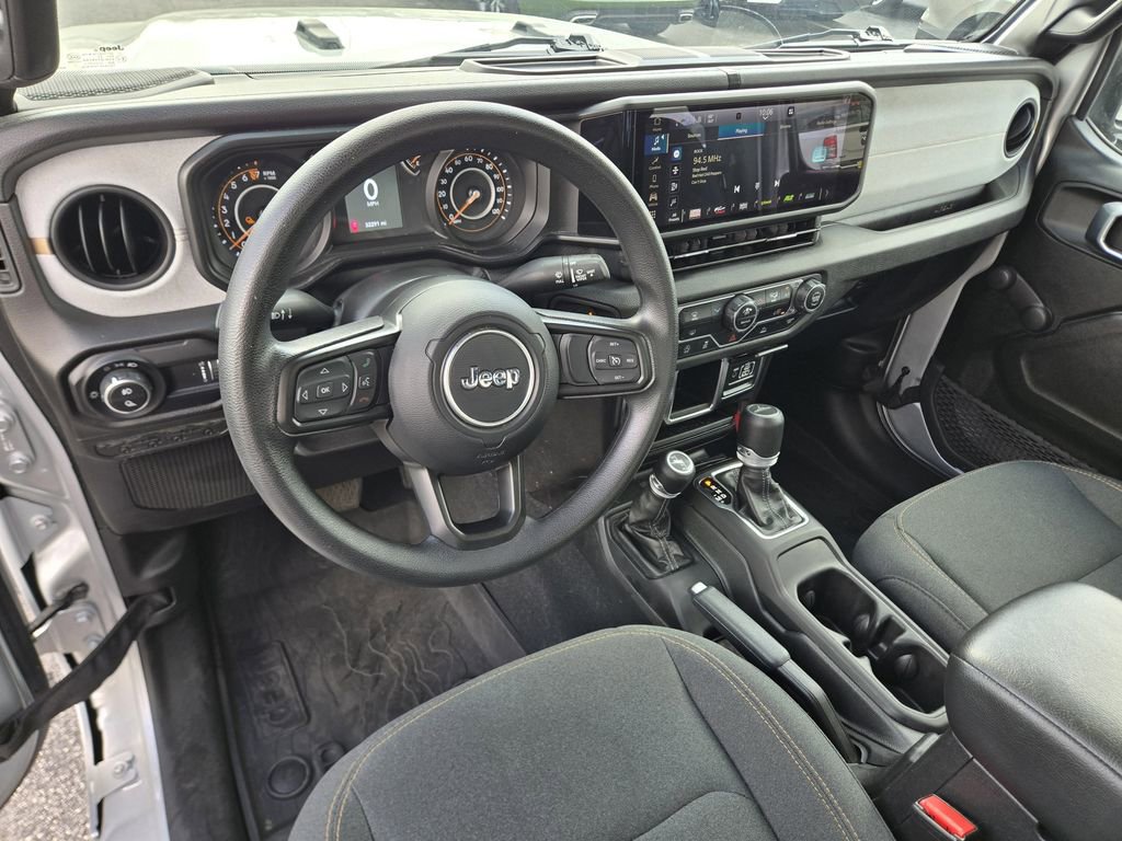 Used 2024 Jeep Gladiator Sport image 12