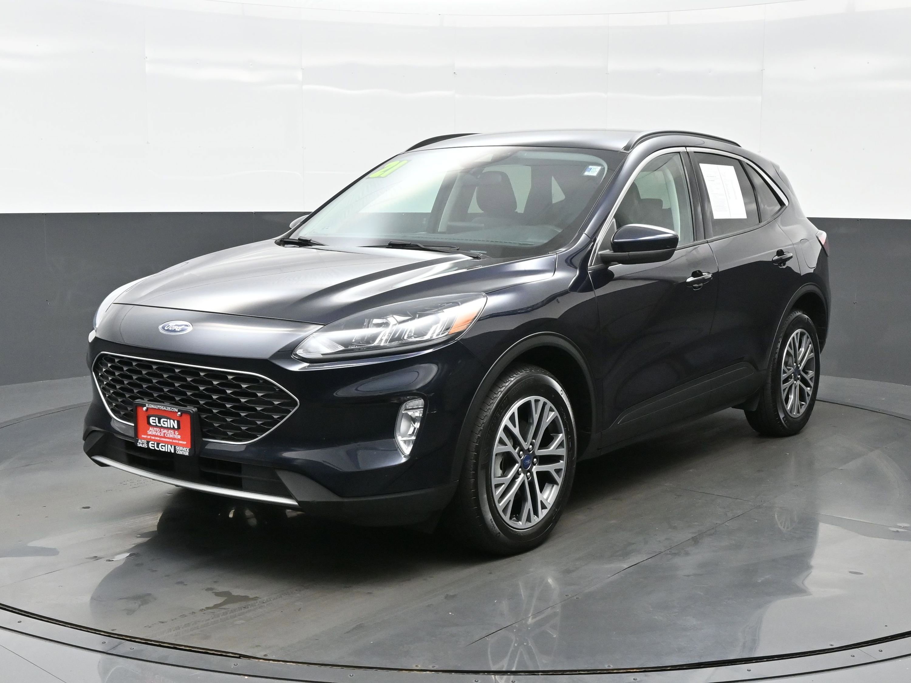 Used 2021 Ford Escape SEL video 2