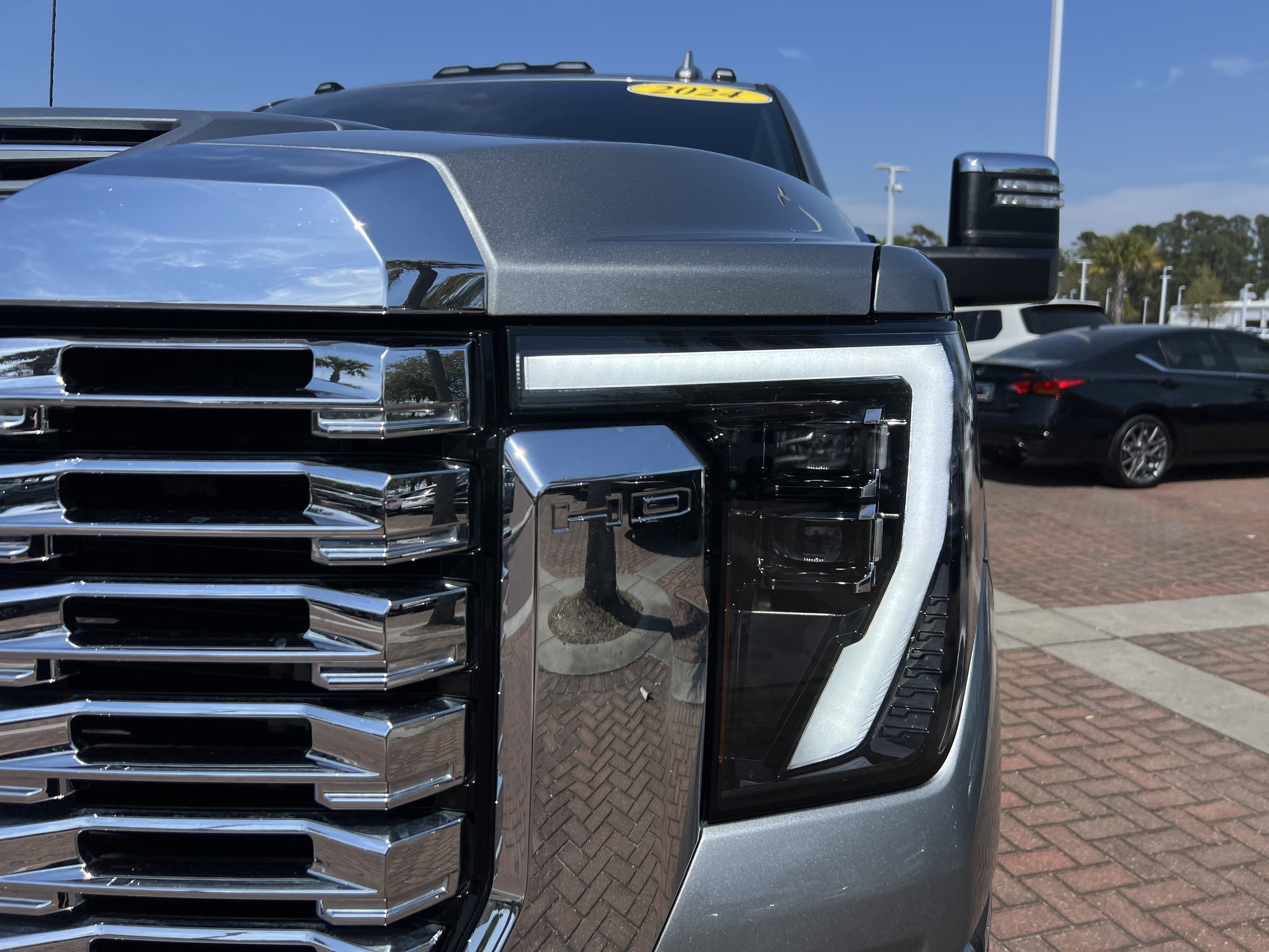 Used 2024 GMC Sierra 2500 Denali w/ Denali Reserve Package image 6