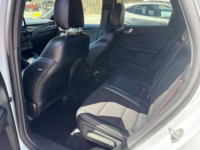 Used 2025 Ford Escape ST-Line Select AWD/4WD image 10