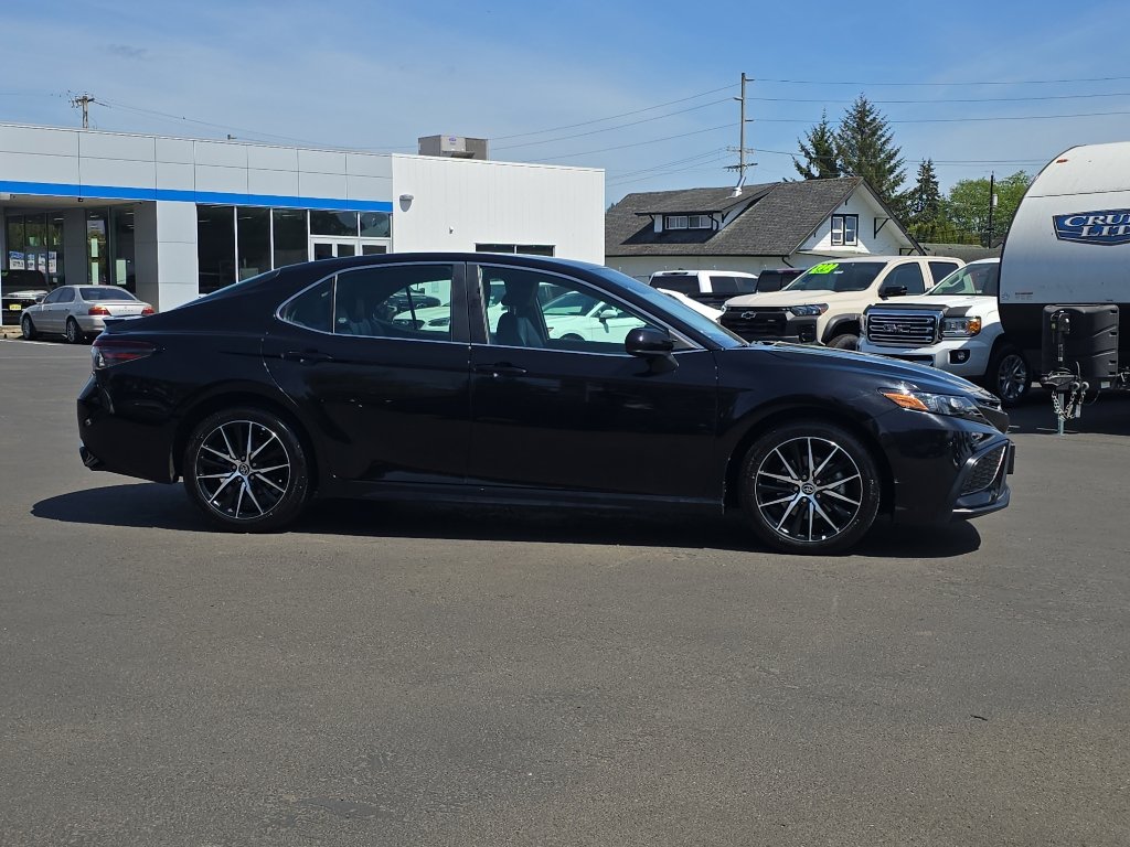 Certified 2021 Toyota Camry SE FWD image 7