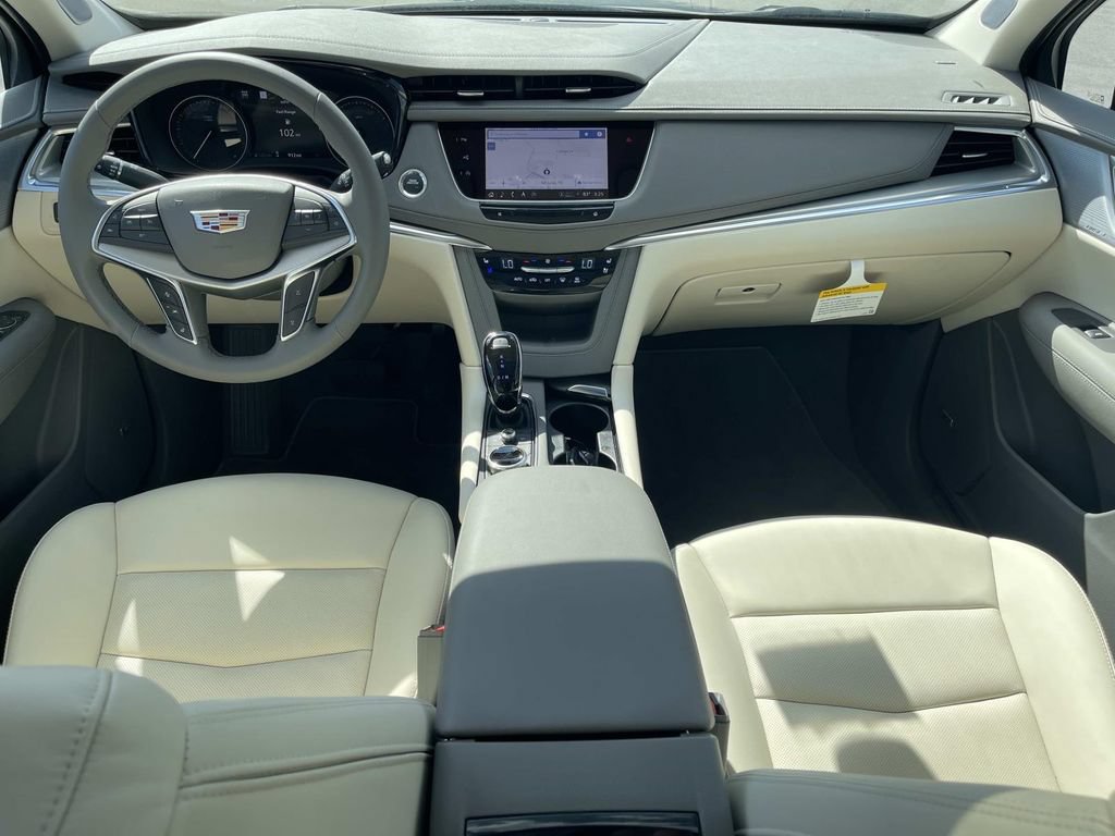 New 2026 Cadillac XT5 Premium Luxury w/ Driver Assist Package AWD/4WD image 15