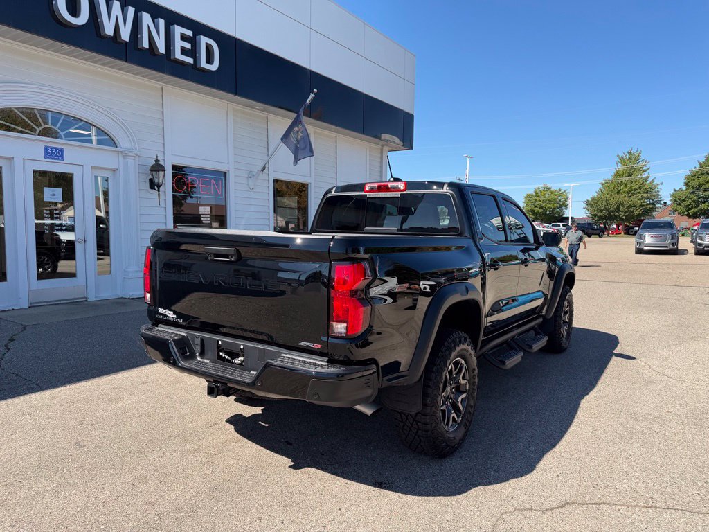 Certified 2026 Chevrolet Colorado ZR2 w/ Technology Package AWD/4WD image 5