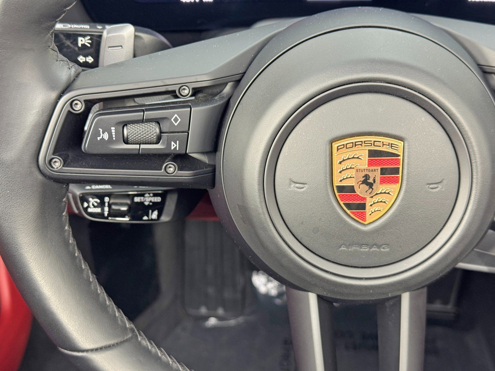 Used 2025 Porsche 911 Carrera RWD image 20
