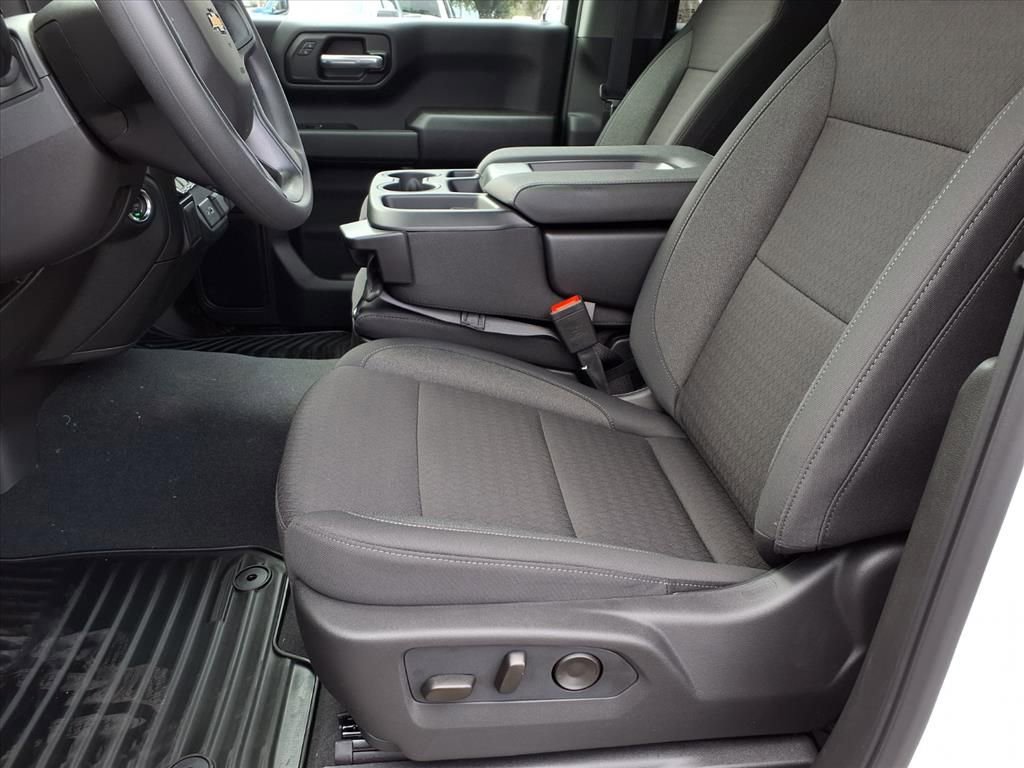 New 2026 Chevrolet Silverado 1500 Custom w/ Turbomax Blackout Package image 9