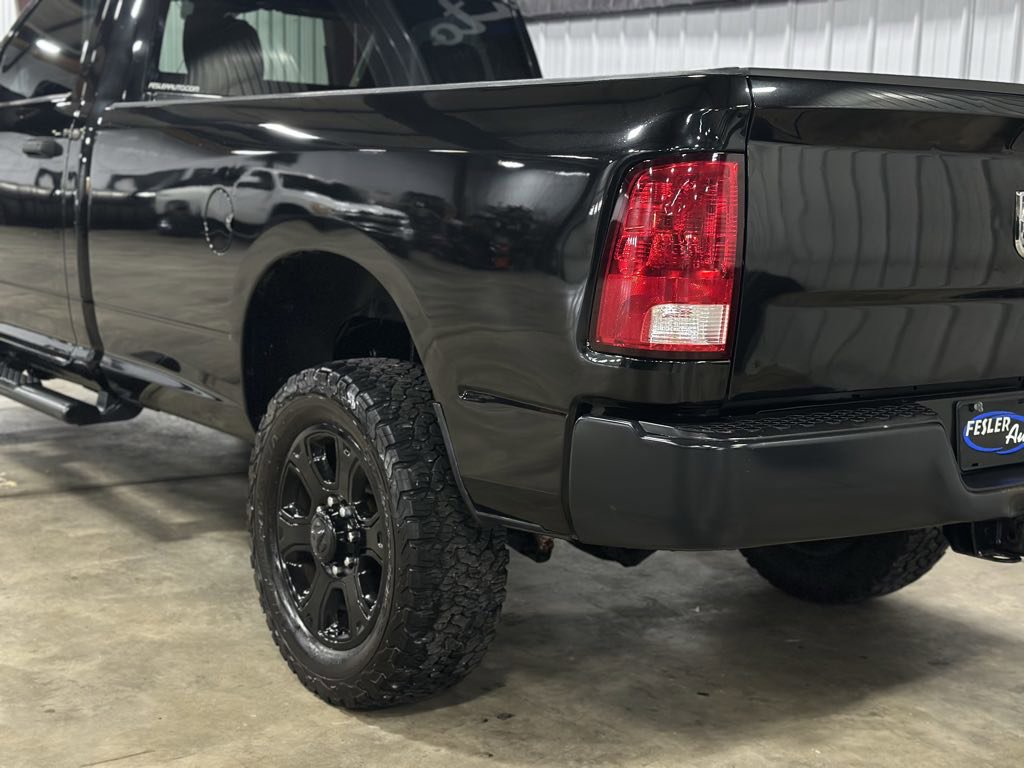 Used 2015 RAM 3500 Tradesman w/ Power & Remote Entry Group image 2