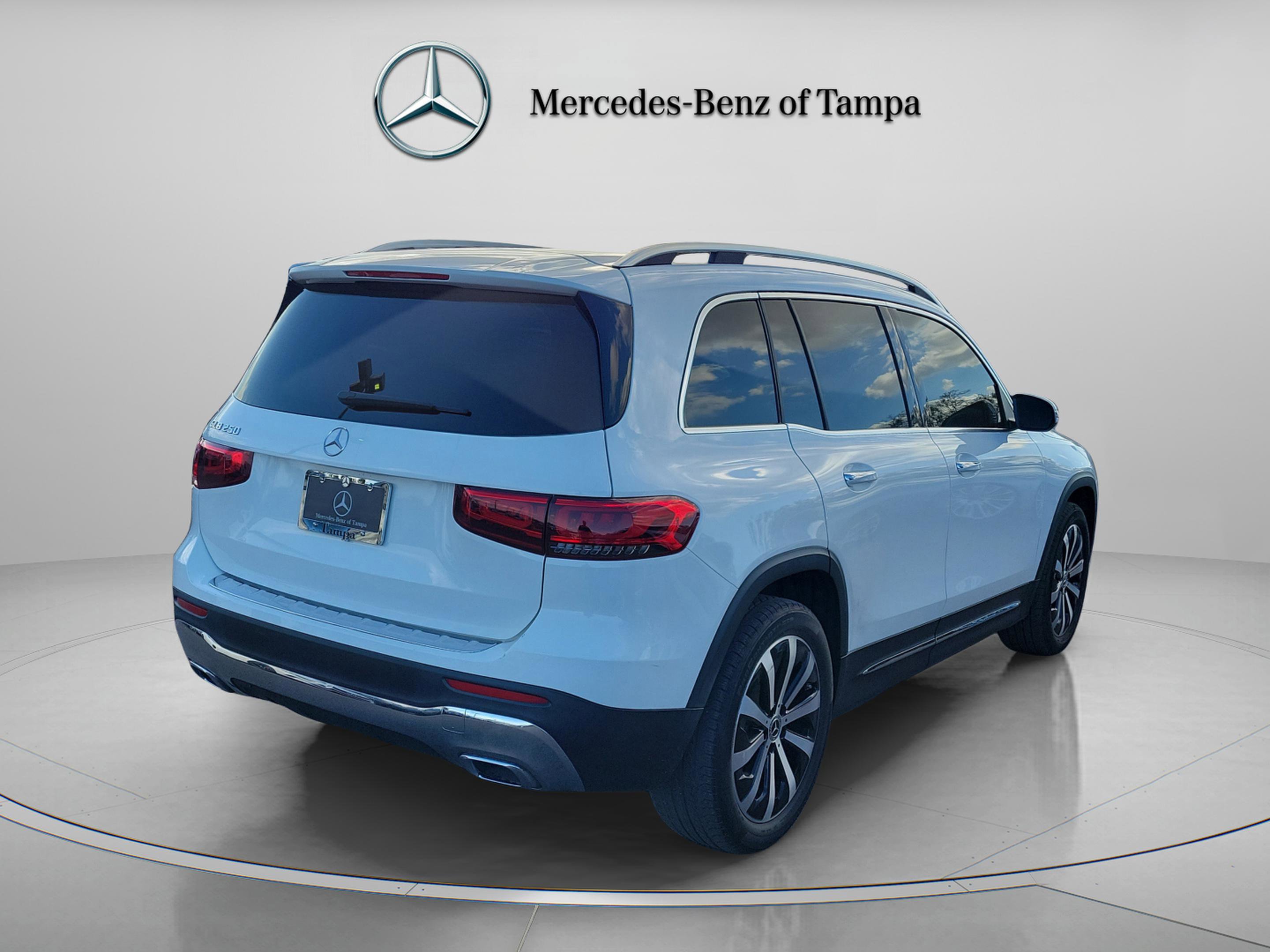 Certified 2022 Mercedes-Benz GLB 250 image 4