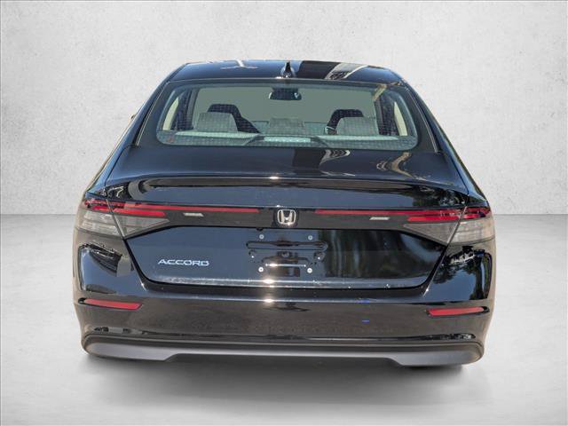 Used 2025 Honda Accord SE image 7