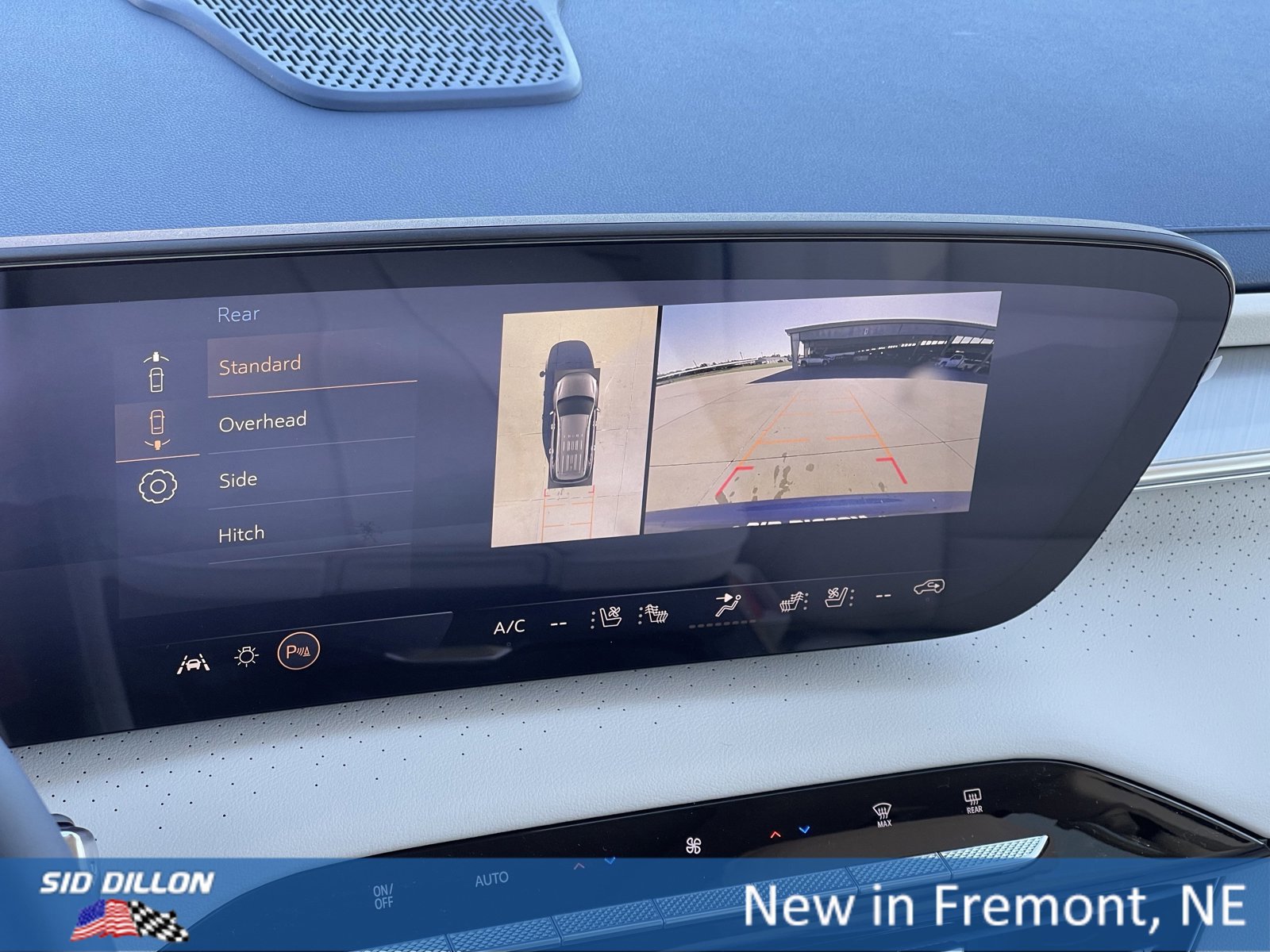 New 2026 Buick Enclave Avenir w/ Super Cruise Package image 4