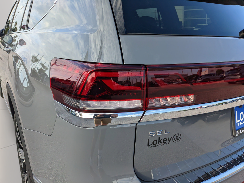New 2026 Volkswagen Atlas SEL Premium R-Line AWD/4WD image 13