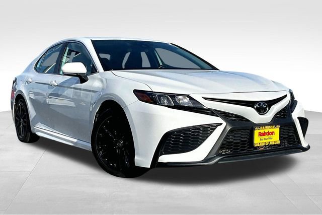 Used 2024 Toyota Camry SE