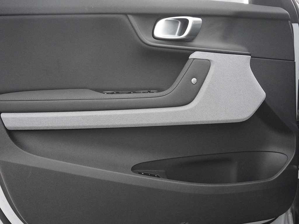 Used 2024 Polestar Polestar 2 AWD/4WD image 22