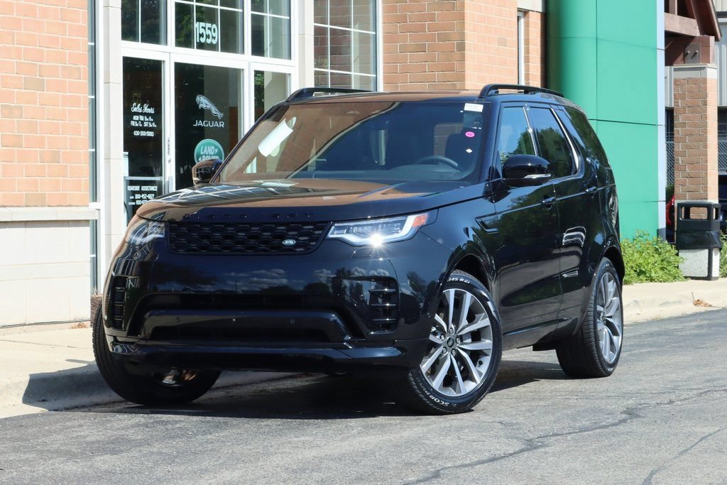 Certified 2024 Land Rover Discovery Dynamic SE AWD/4WD image 1