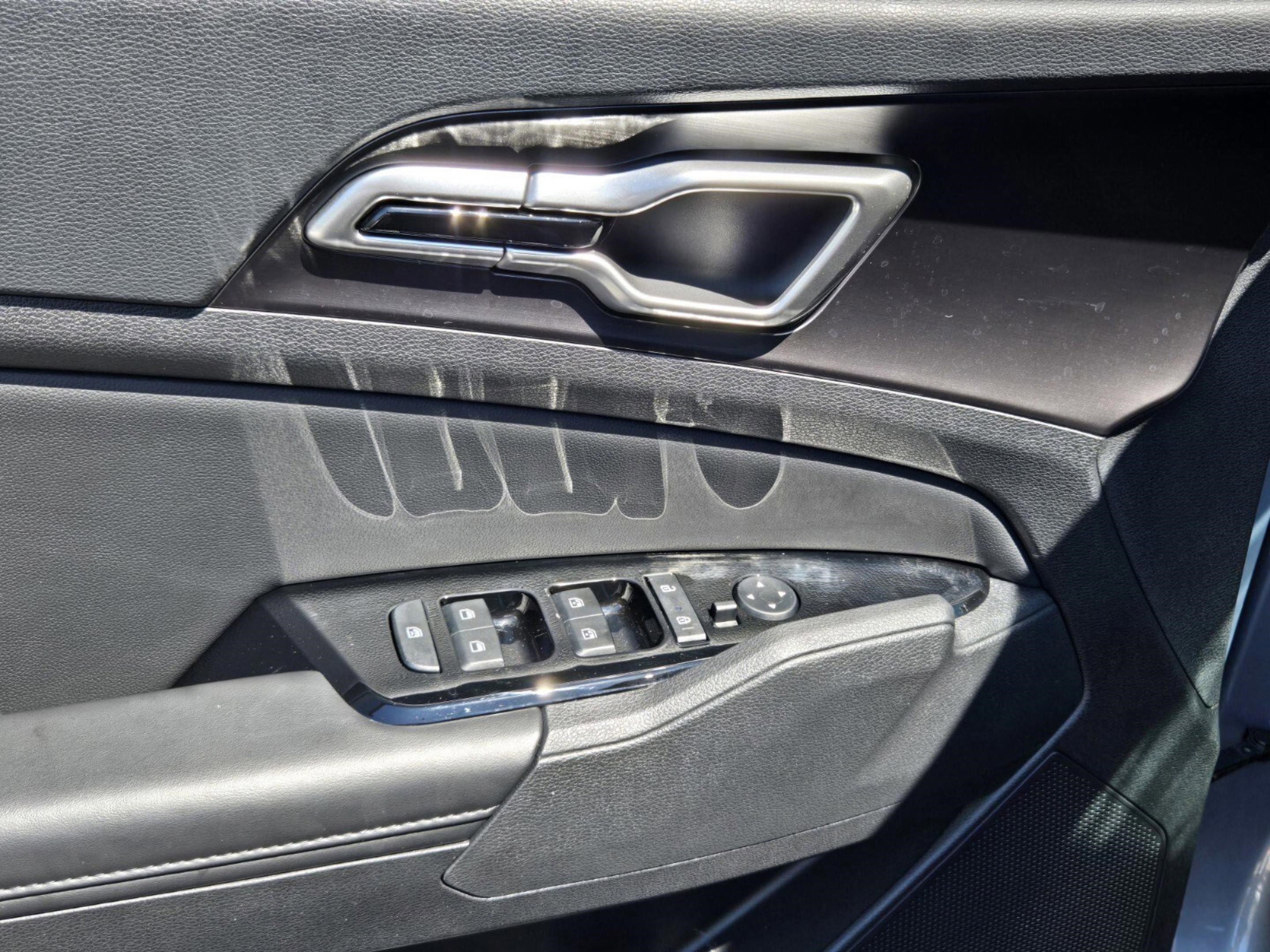Used 2024 Kia Sportage EX image 18