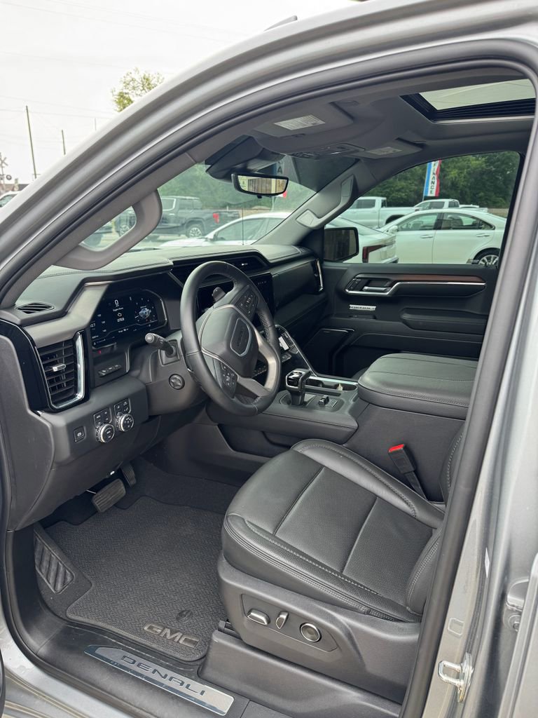 Used 2024 GMC Sierra 1500 Denali w/ Denali Reserve Package AWD/4WD image 12