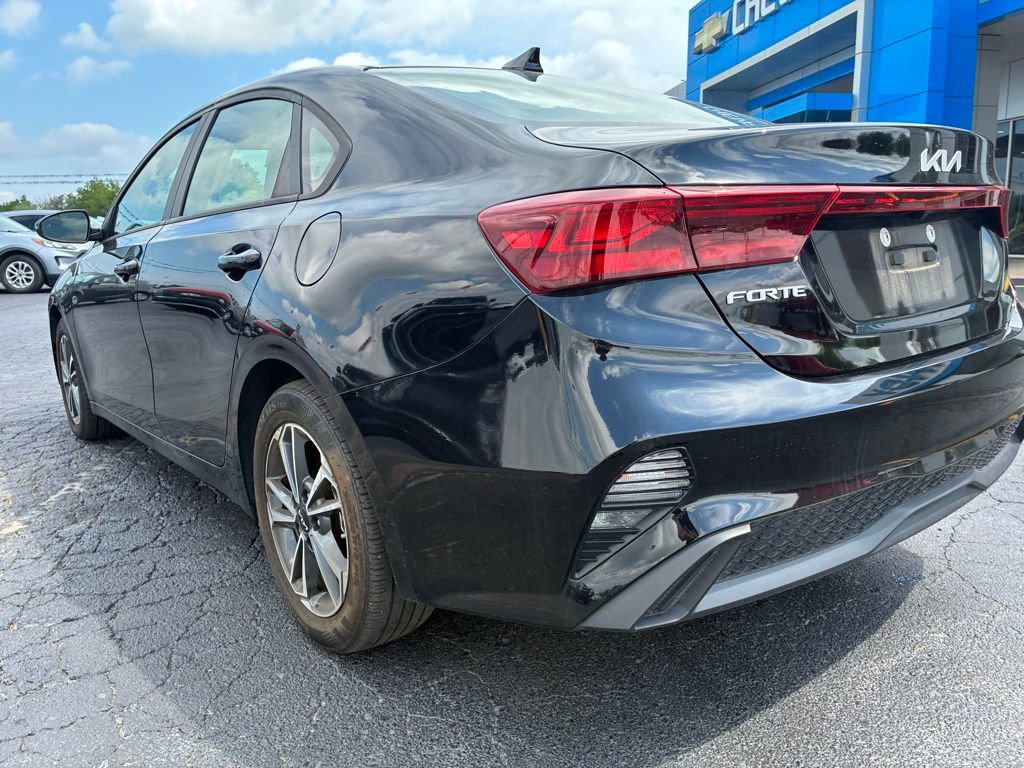 Used 2024 Kia Forte LXS w/ LXS Technology Package FWD image 7