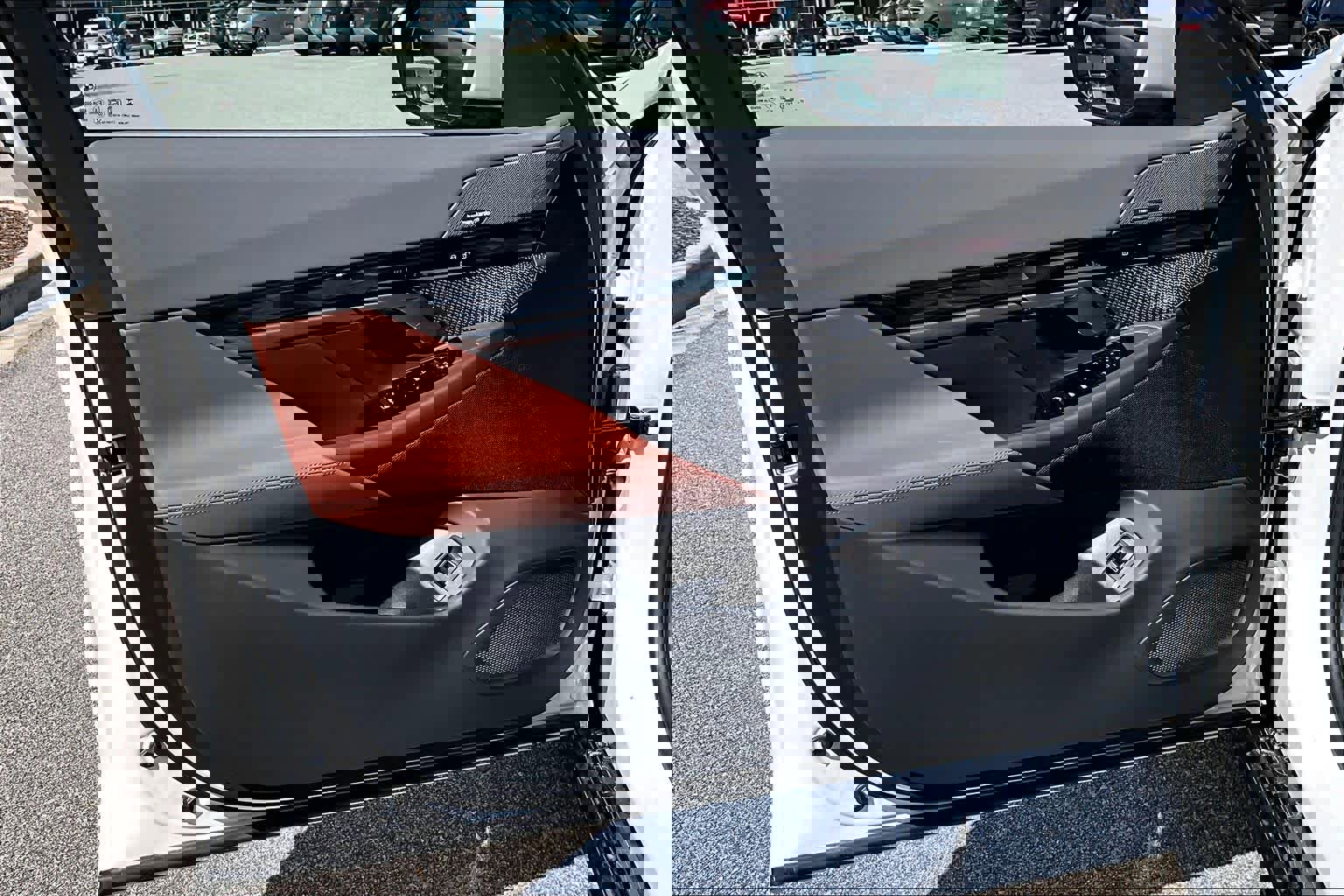 New 2026 BMW i5 eDrive40 w/ M Sport Package image 10