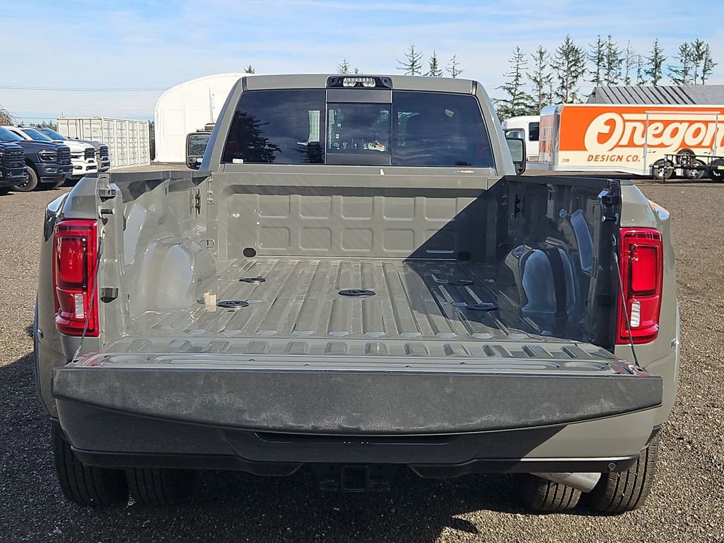 New 2026 RAM 3500 Limited image 10