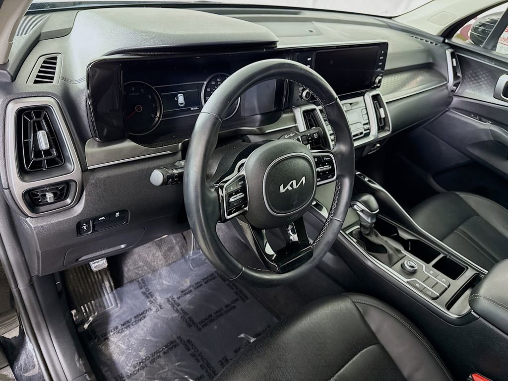 Used 2022 Kia Sorento S image 19