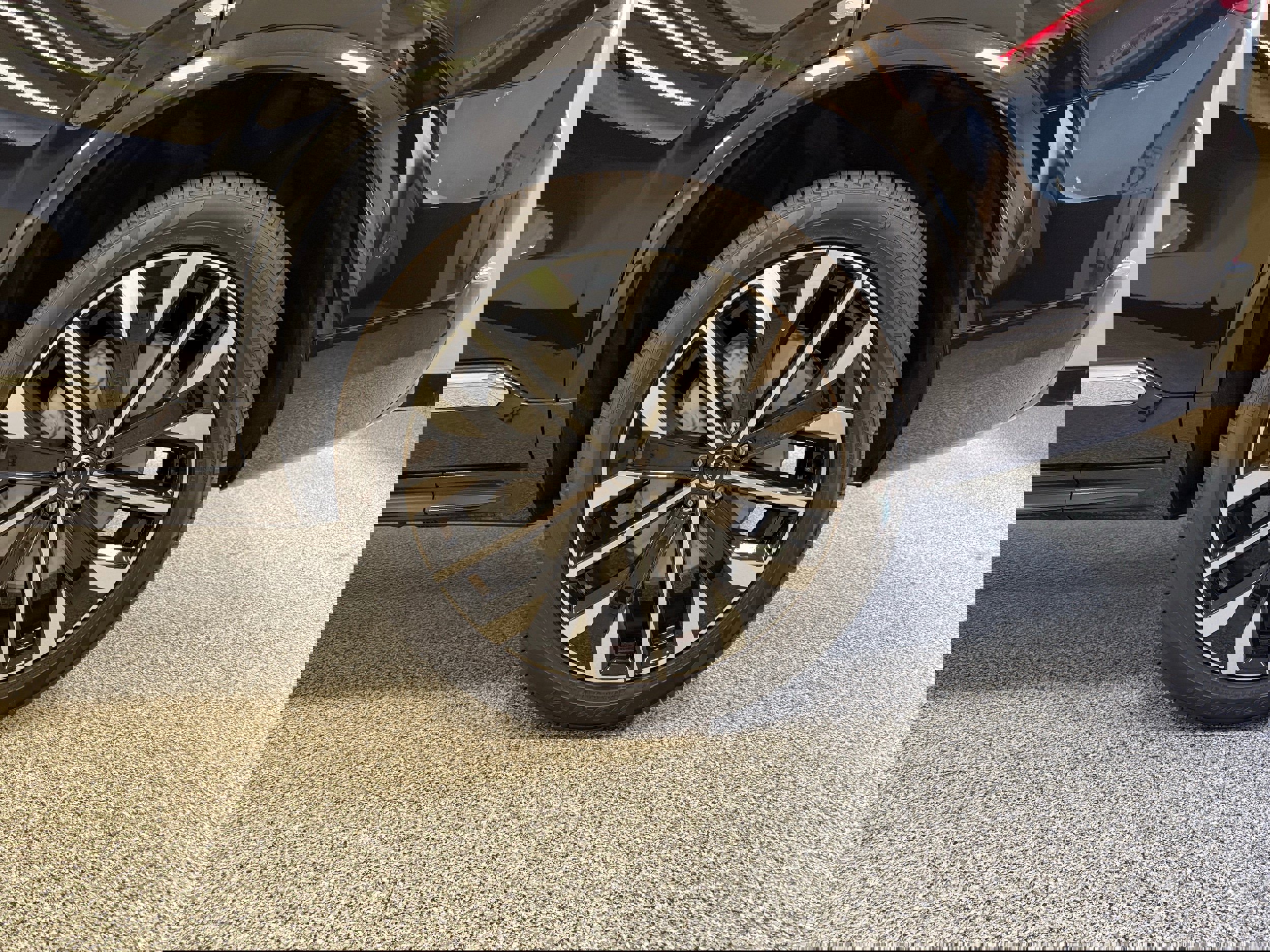 New 2026 Volvo XC90 B6 Ultra w/ Protection Package Premier image 14