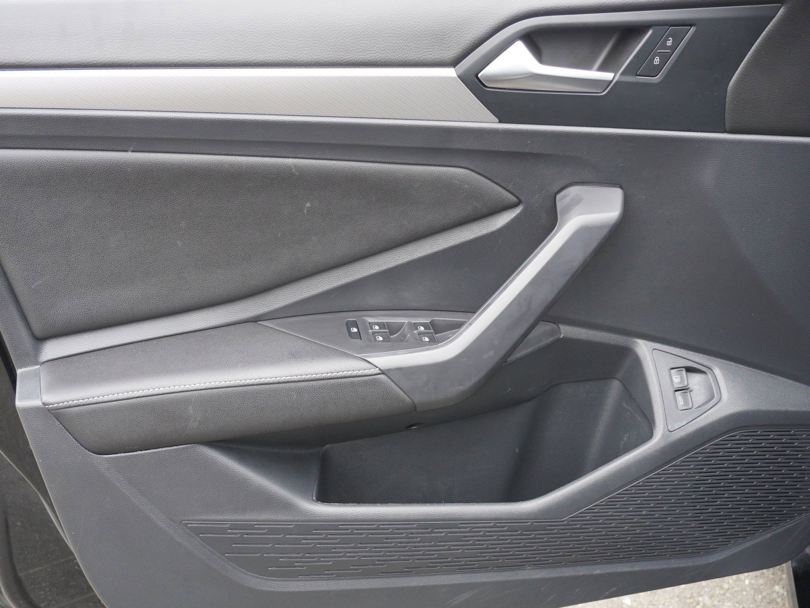 Used 2023 Volkswagen Jetta Sport image 15