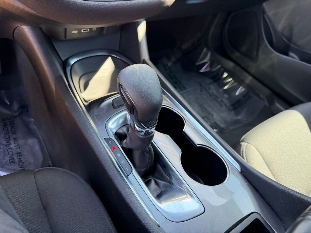 Used 2021 Chevrolet Malibu LT FWD image 30