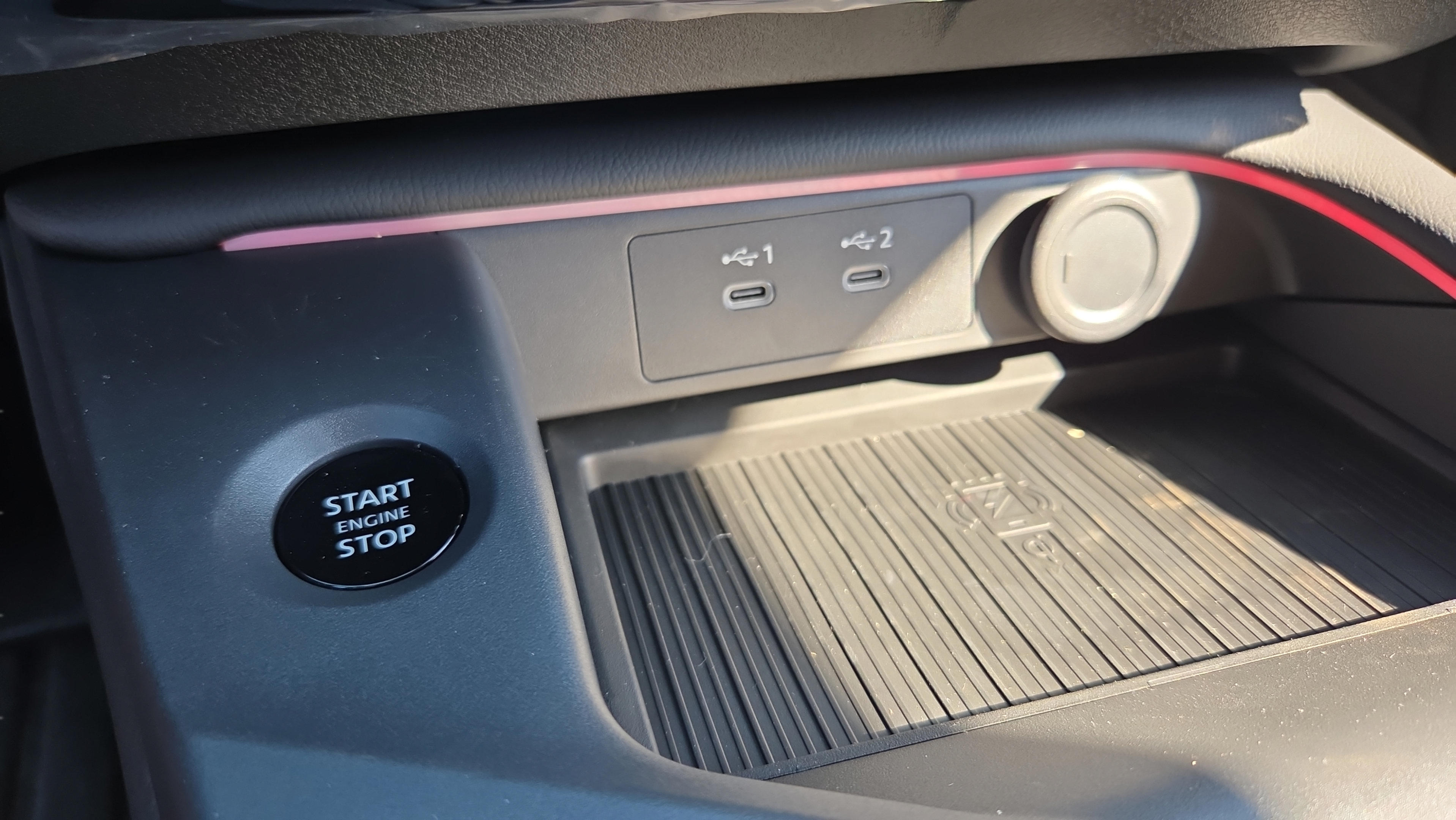 New 2026 Nissan Sentra SR w/ Floor Mat Package FWD image 21