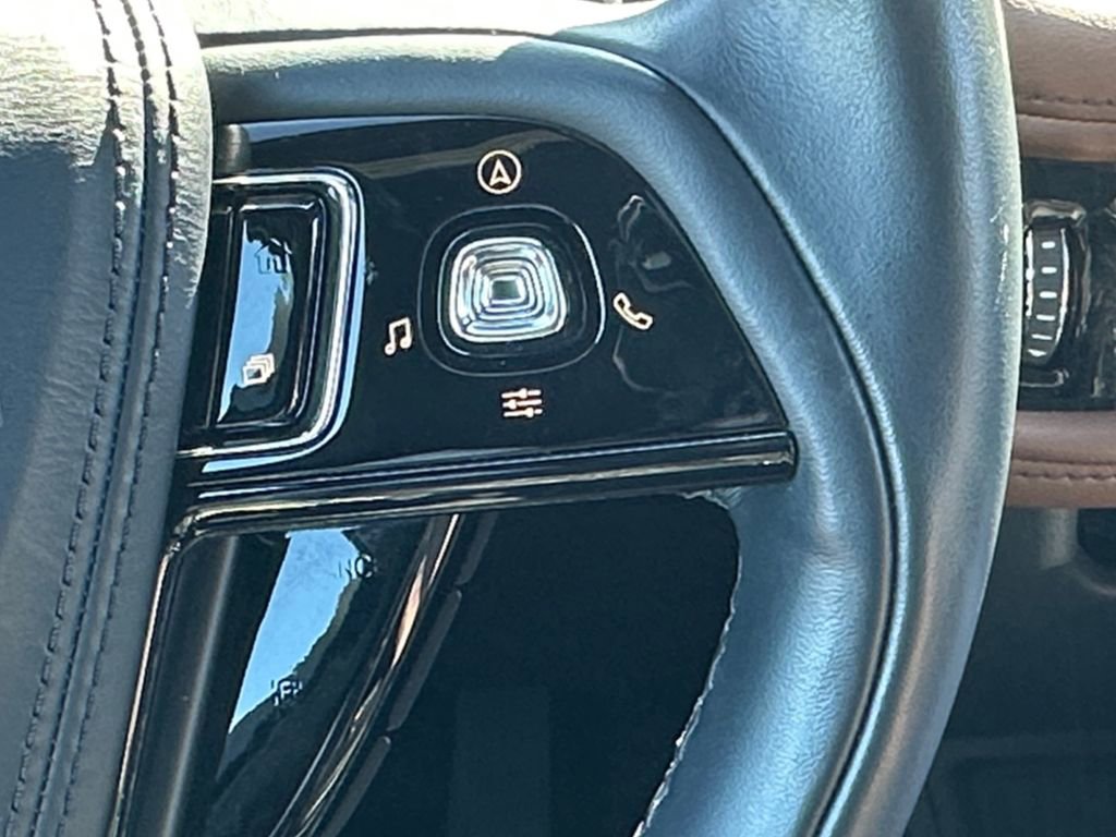 Used 2023 Lincoln Aviator Grand Touring w/ Elements Package Plus image 20