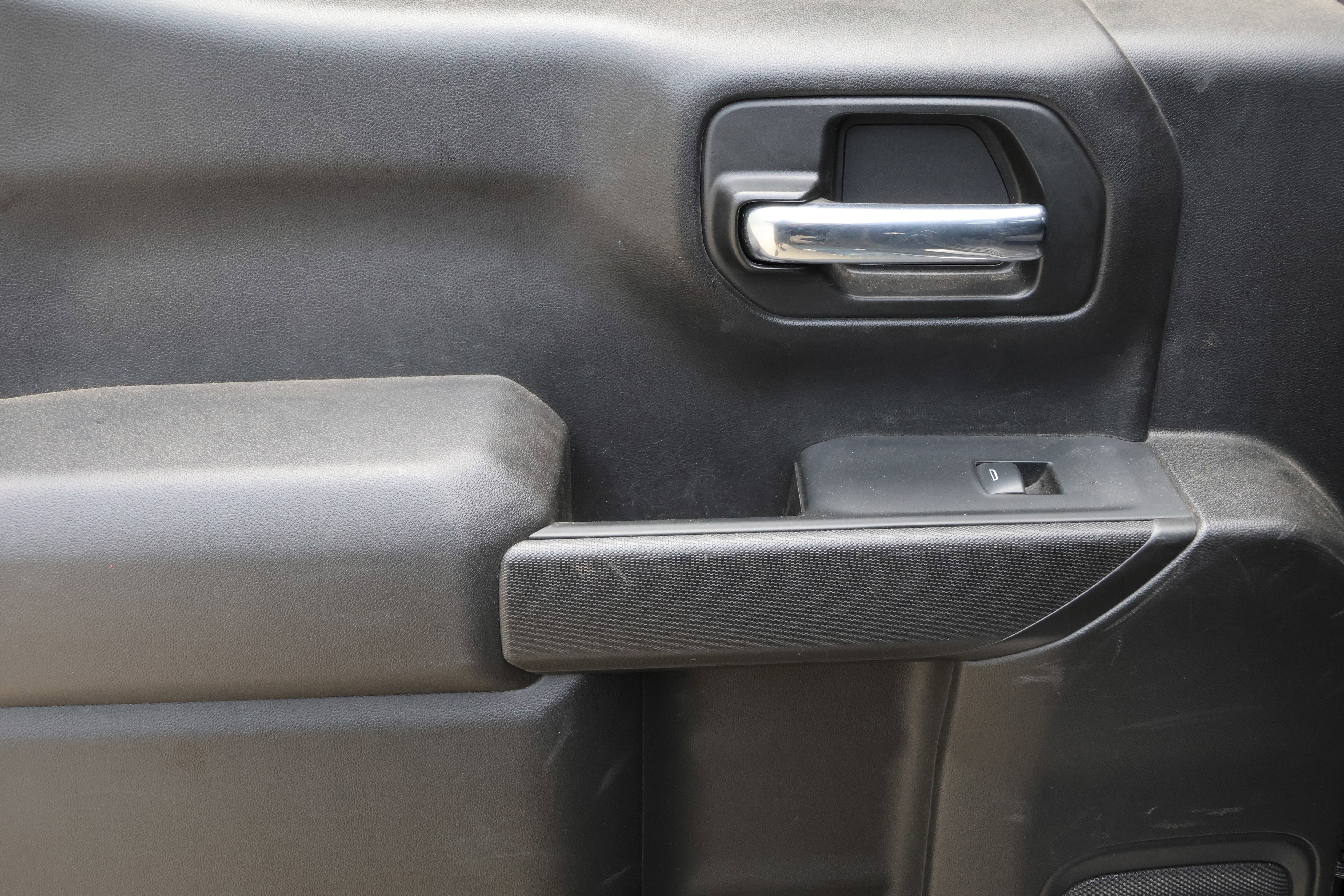 Used 2021 Chevrolet Silverado 1500 LT AWD/4WD image 32