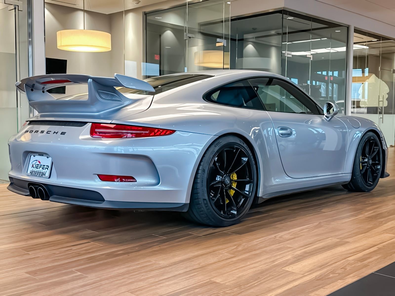 Used 2015 Porsche 911 GT3 image 3