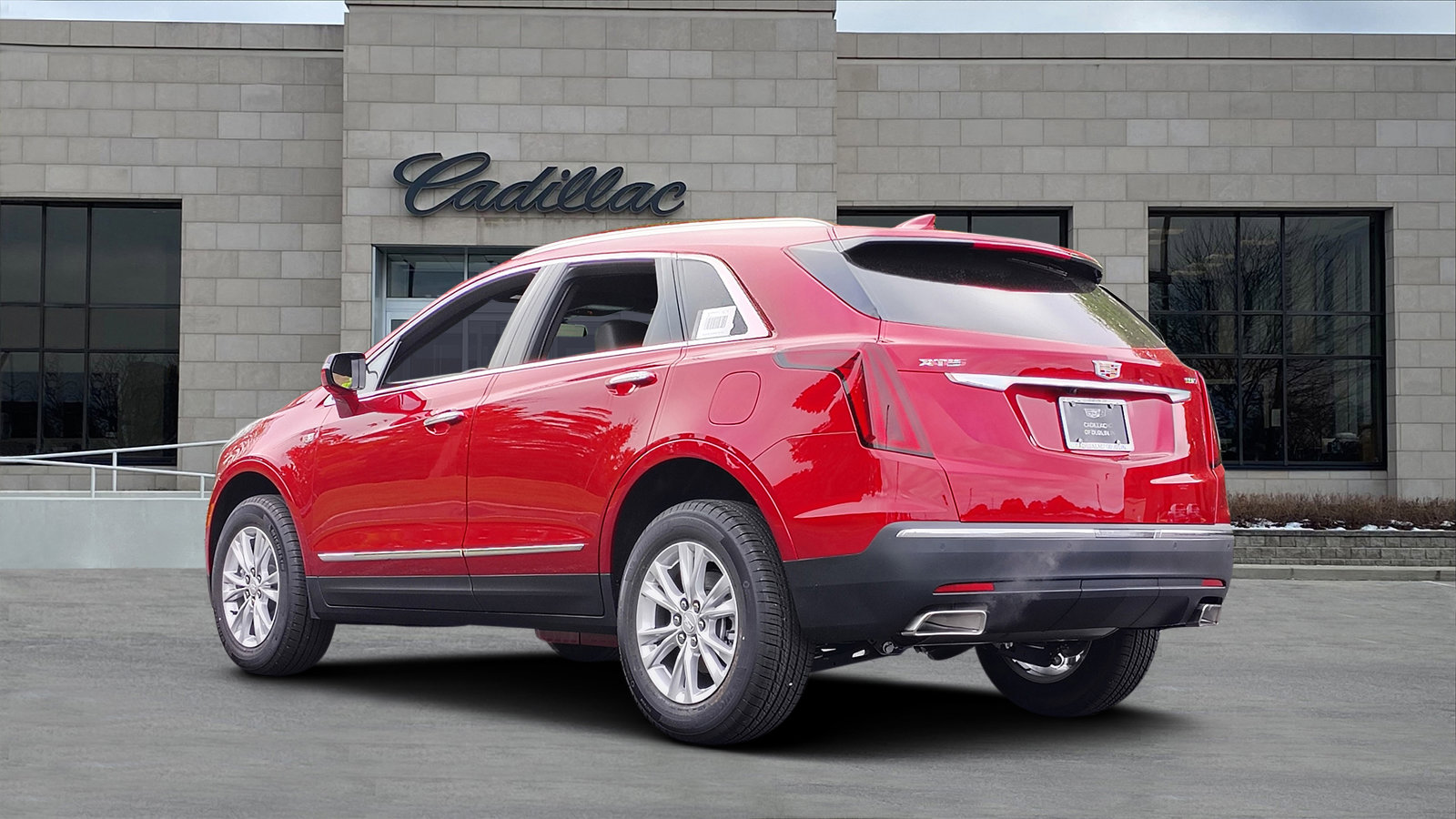 New 2025 Cadillac XT5 Luxury image 4