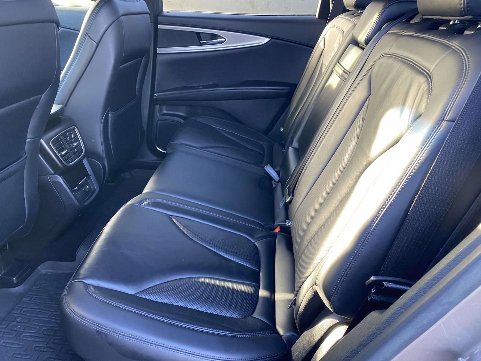 Used 2019 Lincoln Nautilus Select w/ Cargo Utility Package image 10