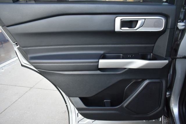 Used 2024 Ford Explorer Limited image 36