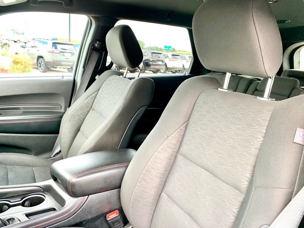 Used 2025 Dodge Durango GT RWD image 12