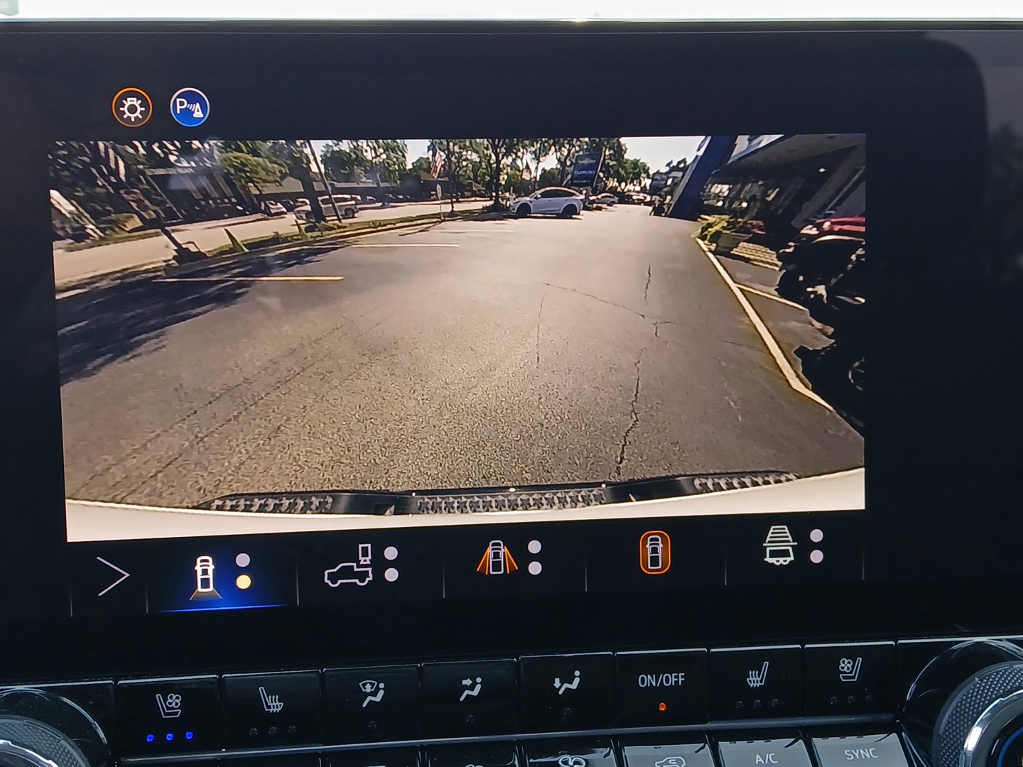 New 2026 Chevrolet Colorado ZR2 w/ Technology Package image 14