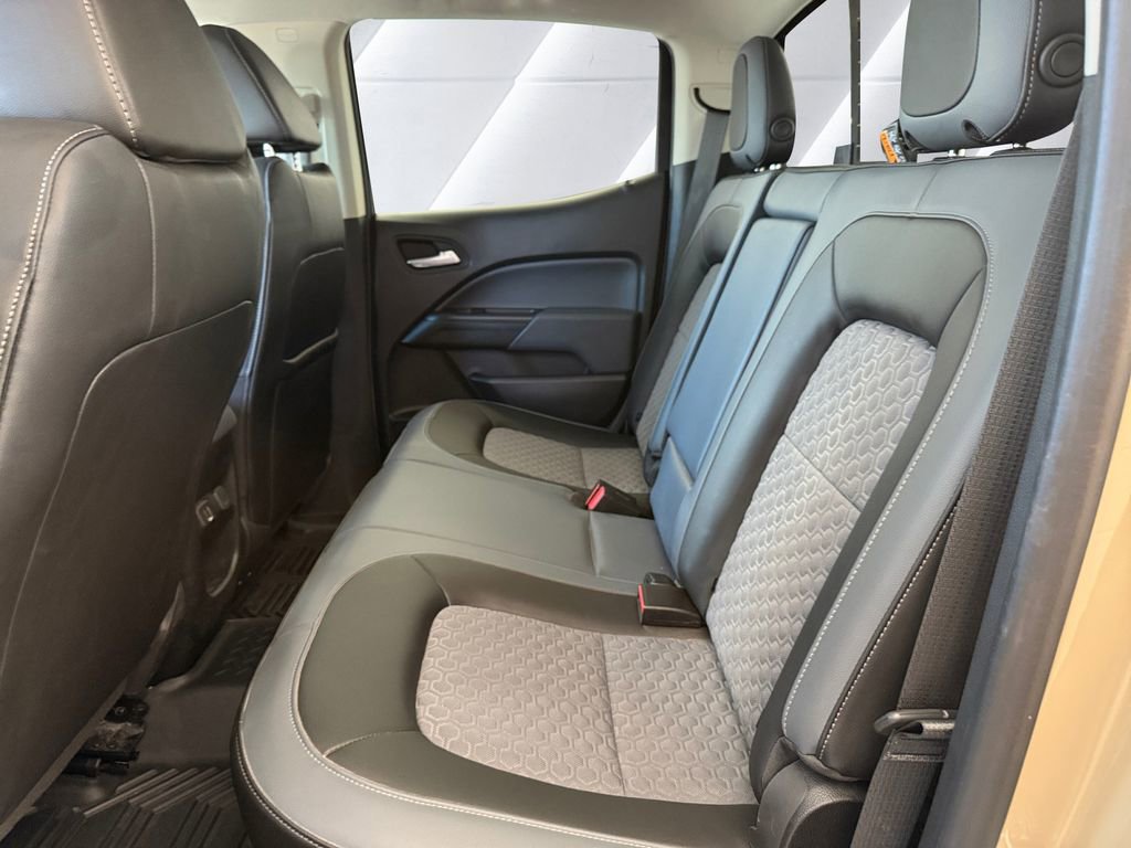 Used 2022 Chevrolet Colorado Z71 w/ Safety Package image 17