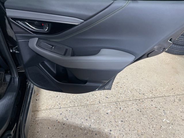 Used 2025 Subaru Outback Onyx Edition image 28