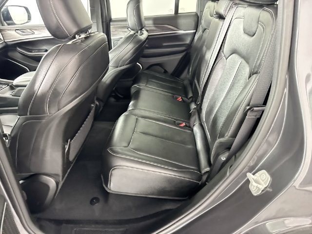 Used 2024 Jeep Grand Cherokee Limited 4xe AWD/4WD image 22