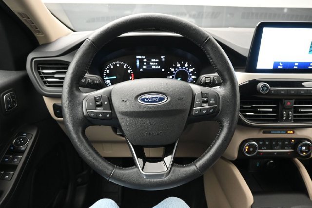 Used 2020 Ford Escape SEL FWD image 21