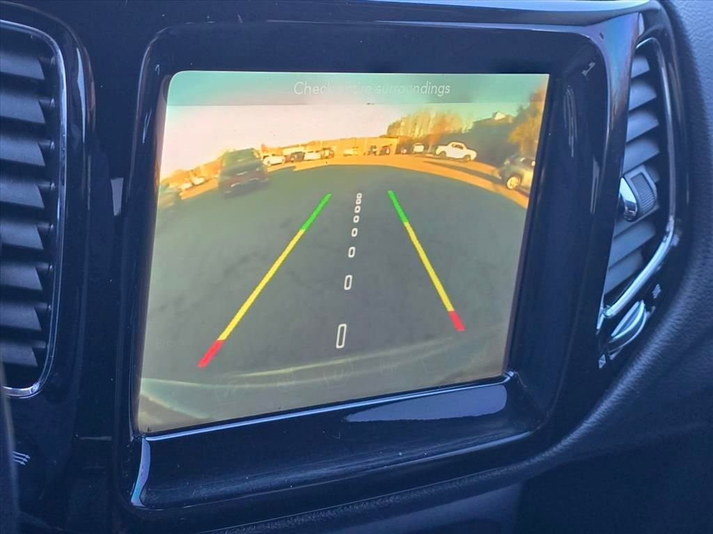 Used 2021 Jeep Compass Limited image 5