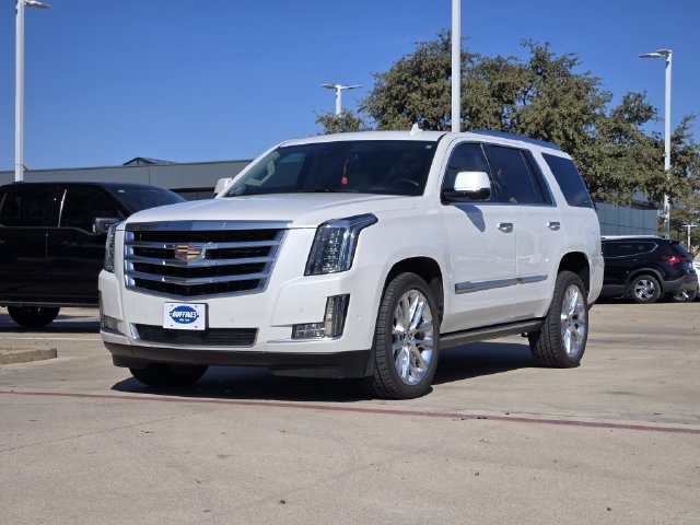 Certified 2020 Cadillac Escalade Premium Luxury AWD/4WD image 2