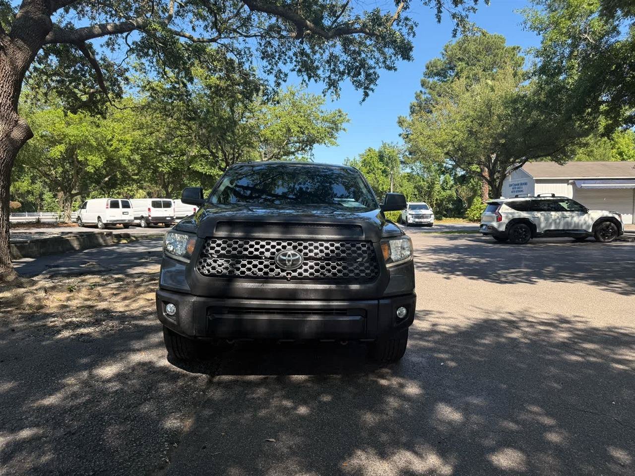 Used 2019 Toyota Tundra SR5 w/ SR5 Upgrade Package RWD image 10
