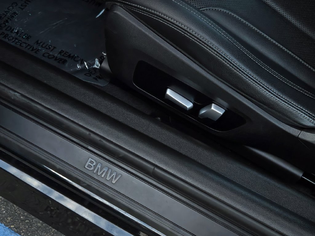 Used 2023 BMW 230i Coupe w/ Convenience Package RWD image 14
