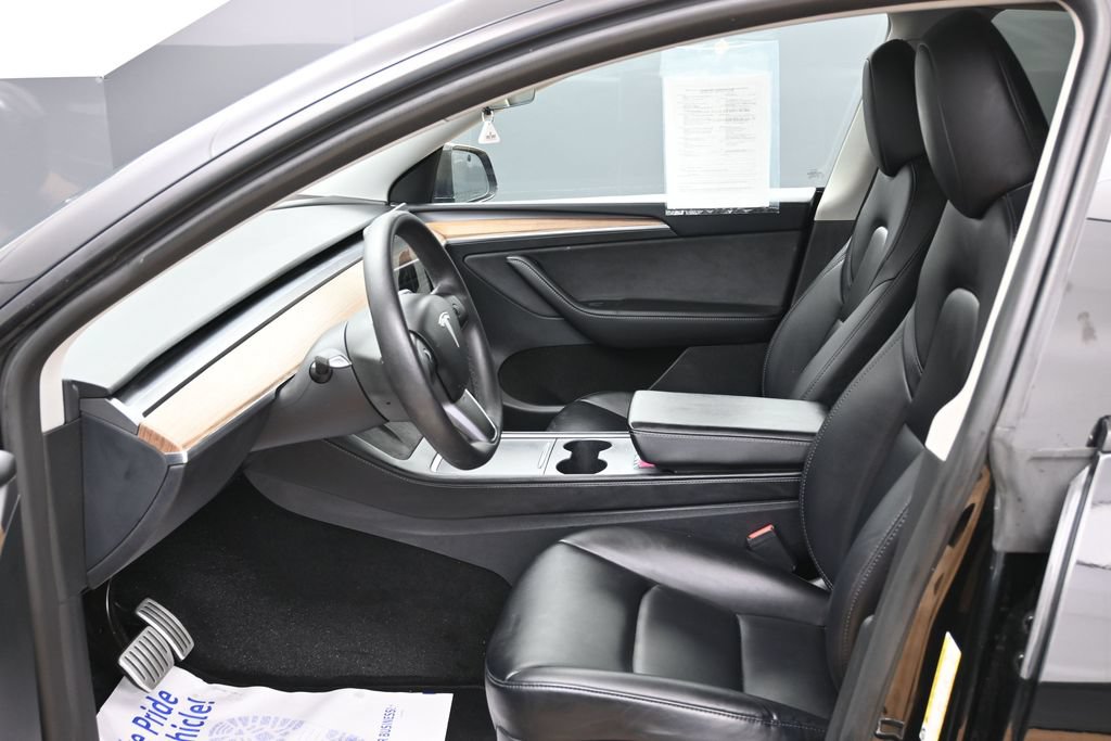 Used 2024 Tesla Model Y Performance AWD/4WD image 15