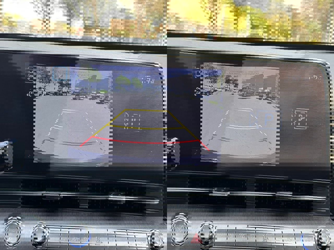 Certified 2024 Hyundai Kona SE image 33